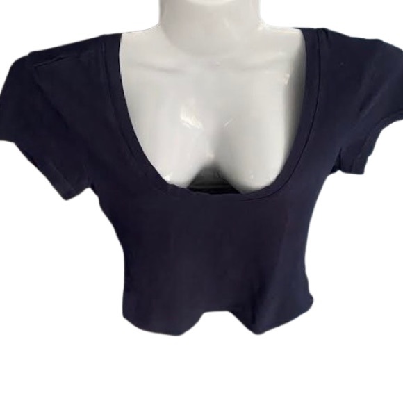 V-Neck T-Shirt Aveto - Picture 3 of 9